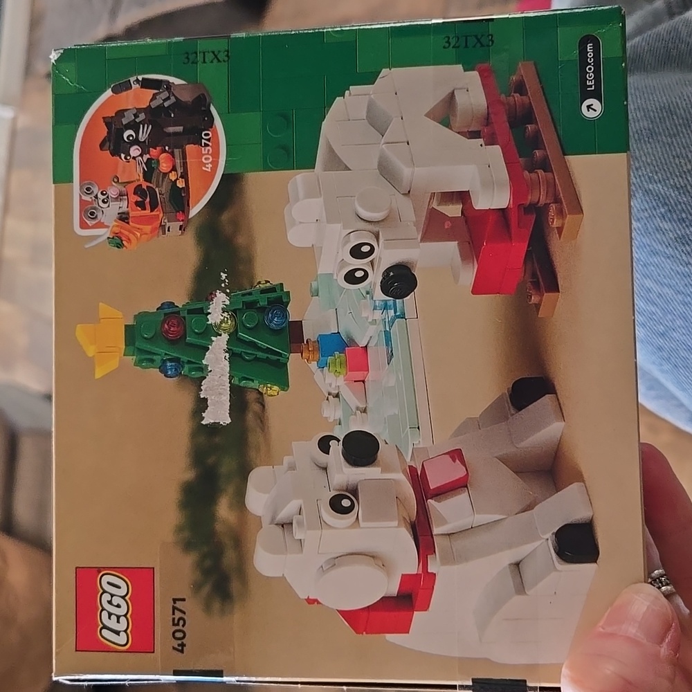 Lego Christmad - Picture 2 of 4